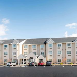 Microtel Inn And Suites North Canton
